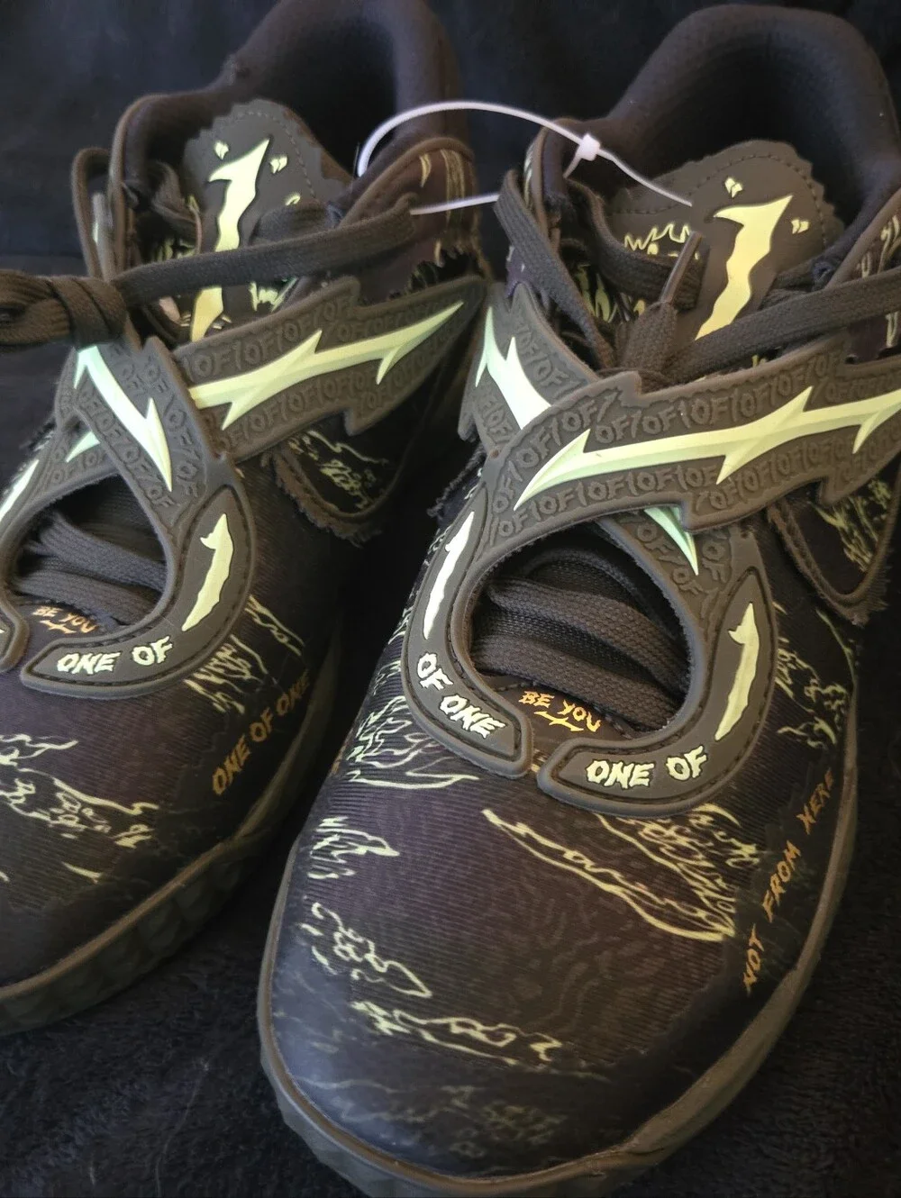 Men's PUMA  LIMITED EDITION.Black and Lime Patterned Low-Top Sneakers